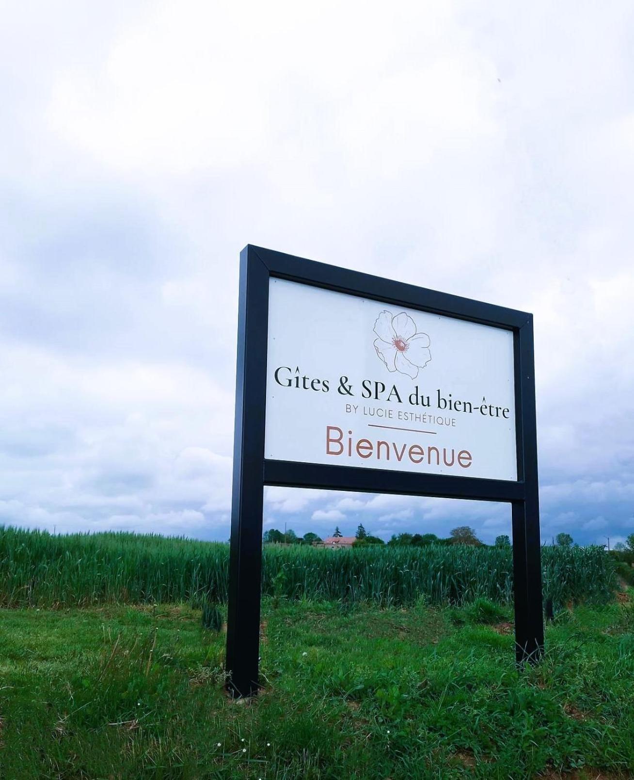 Gites & Spa Du Bien-Etre - Spa Privatif Courgains Esterno foto